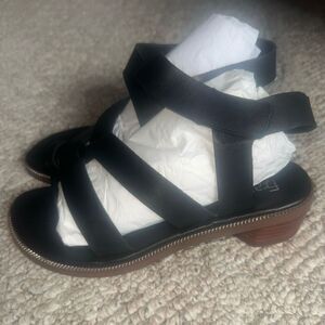 Womens Franco Sarto Black Leather Strappy Sandals size 9‎ EUC